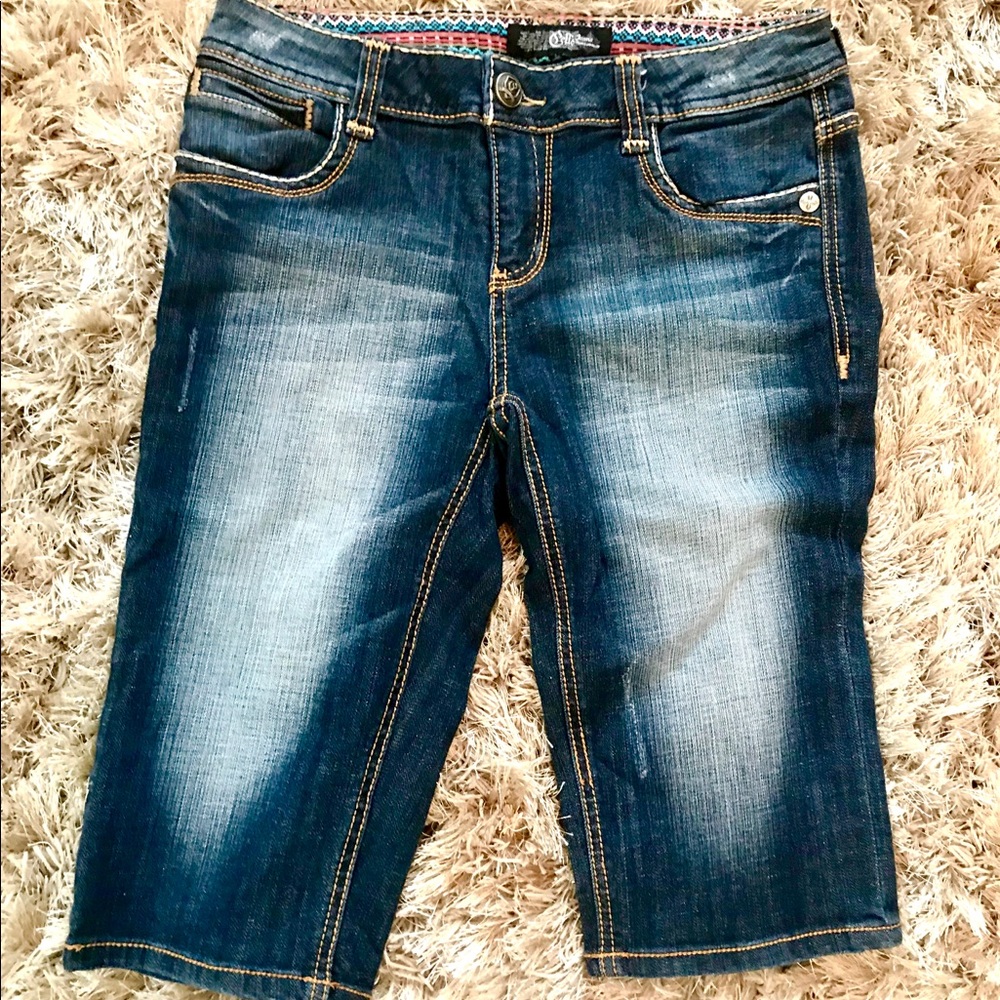 Woman/ Juniors Jean Shorts Cello